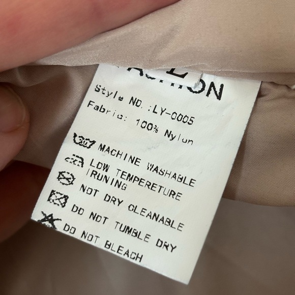 Amazon | puffer | cream | trendy | lightweight | packable | jacket | L - Picture 5 of 10